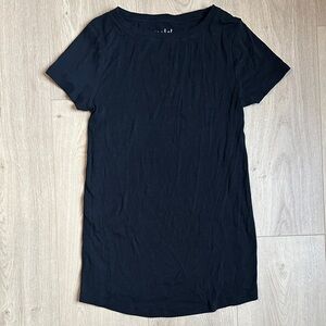Isabel Maternity by Ingrid & Isabel Black Short Sleeve Tee